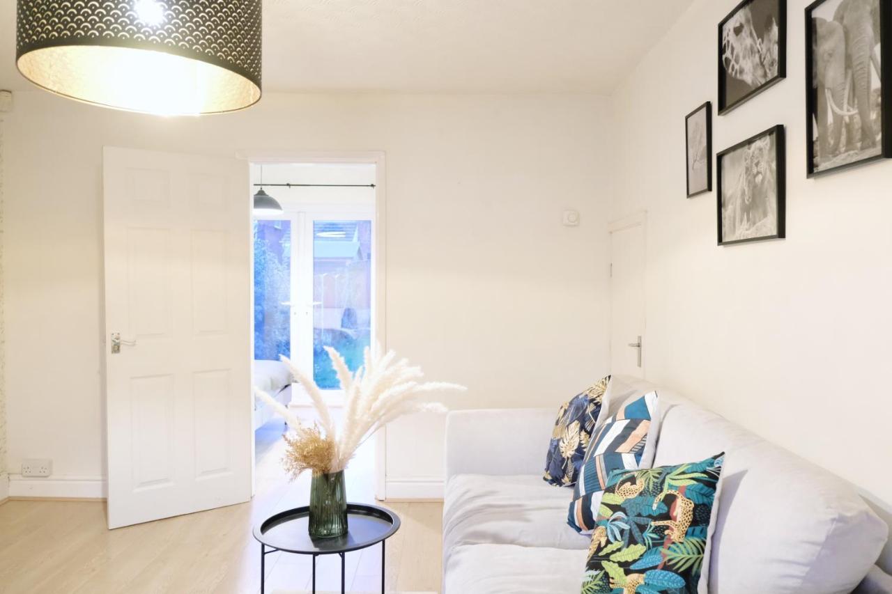 Bee Stays - Maliston House Great Sankey Buitenkant foto